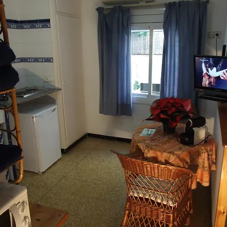 Montserrat Apartment *