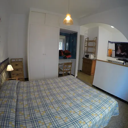 Apartment Montserrat