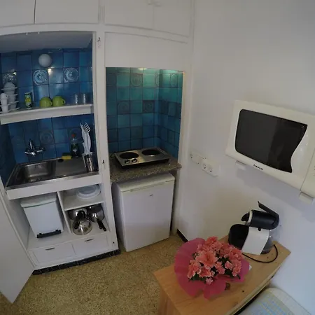 Montserrat Apartment *